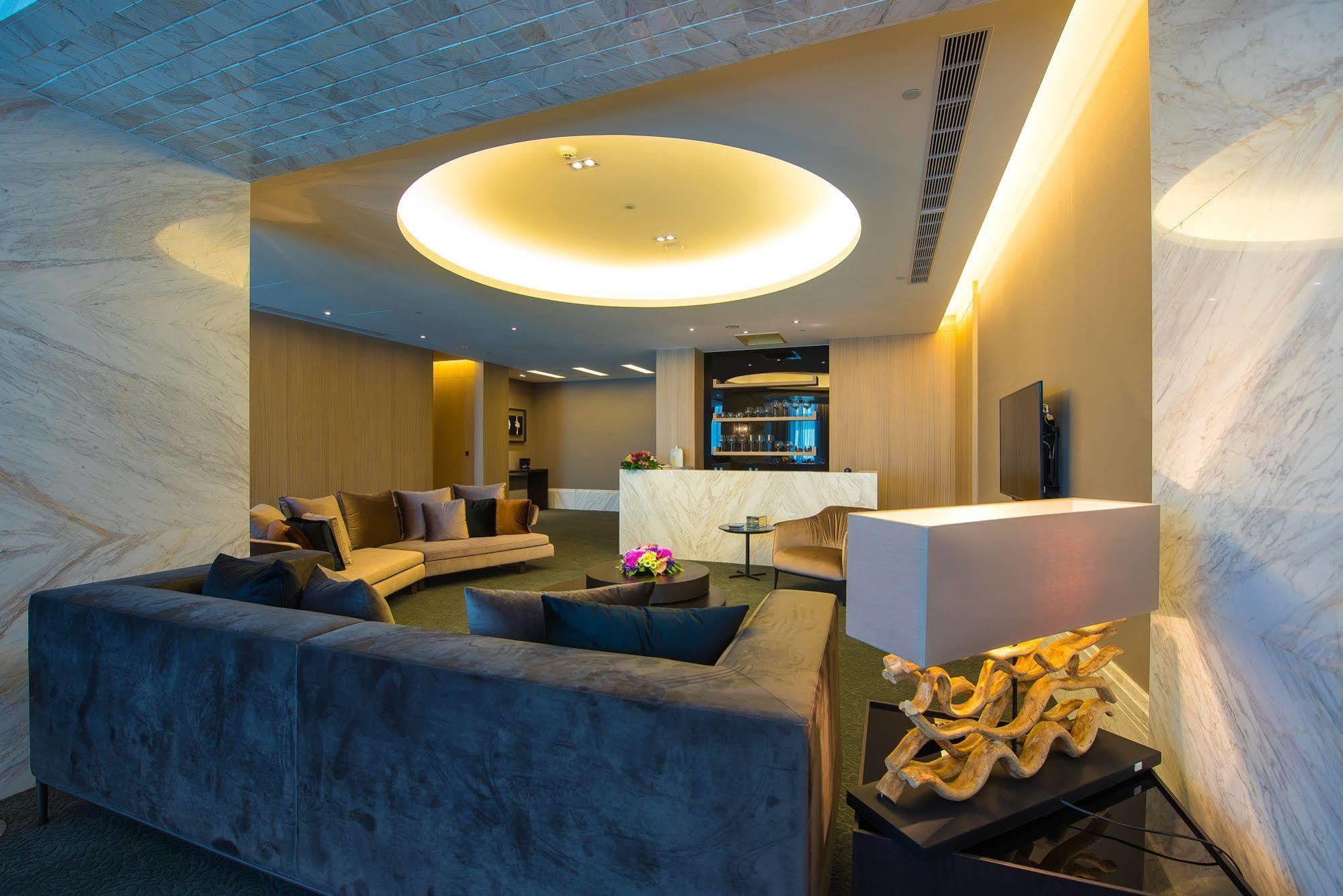 Grand Royal Hotel Toufen Zewnętrze zdjęcie